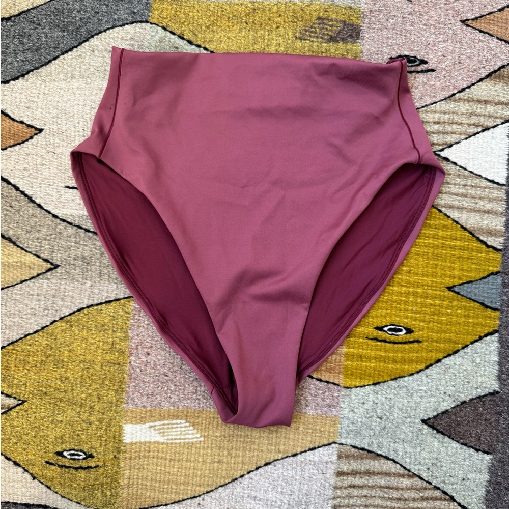 Left On Friday Hi Hi Swim Bottom